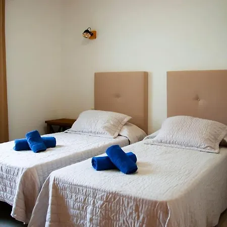 Prázdninový dům Guimes Pool House